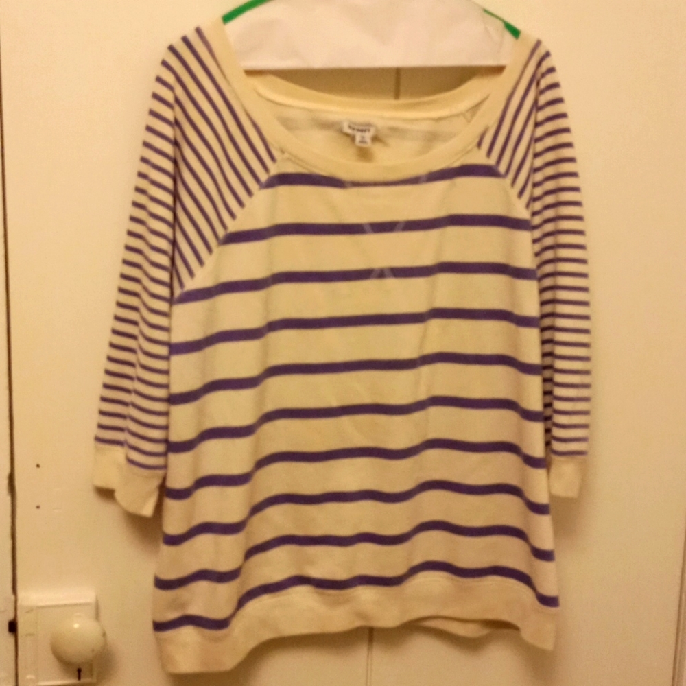 Old Navy sweater